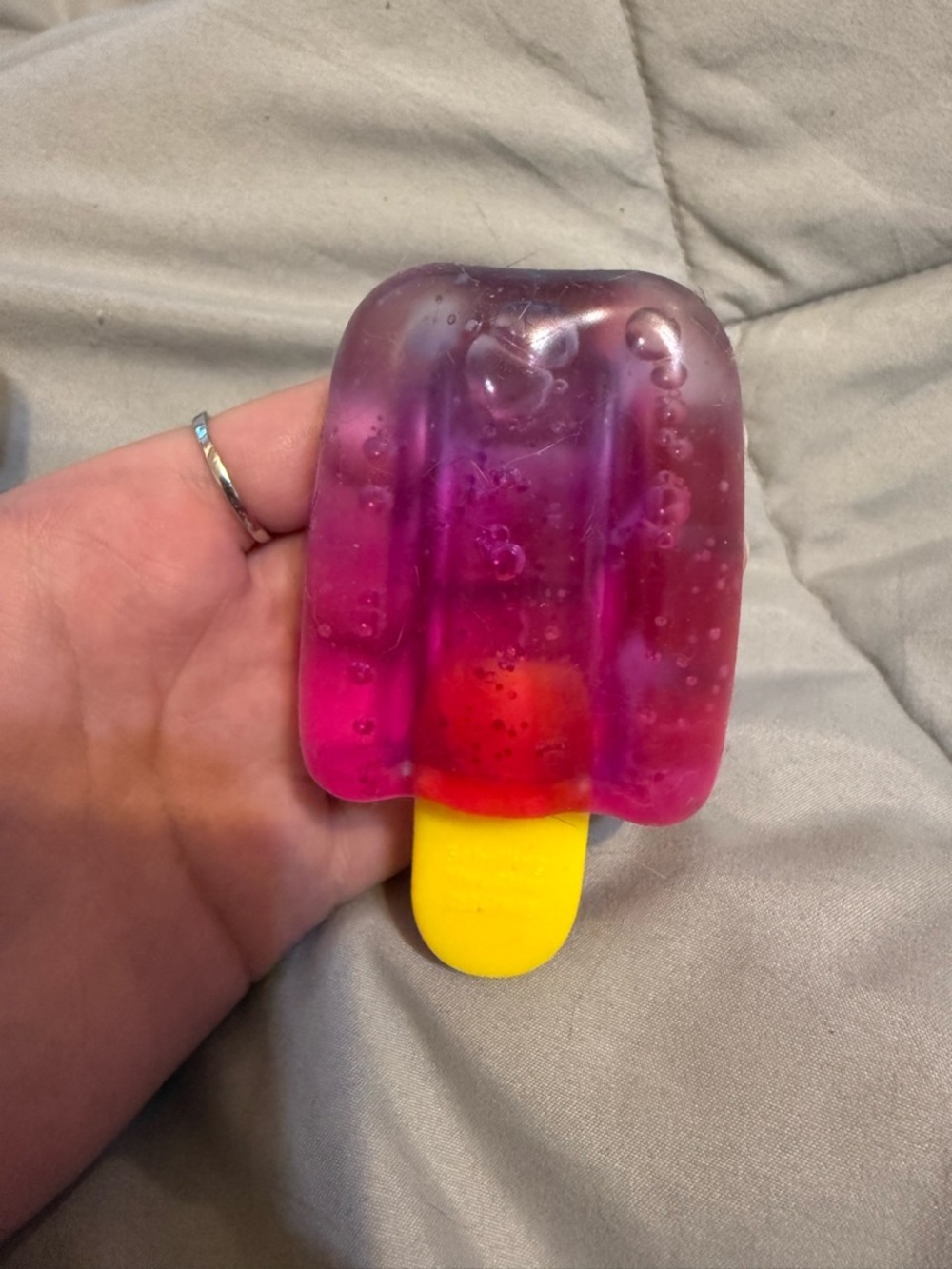 Pink and purple popsicle needoh